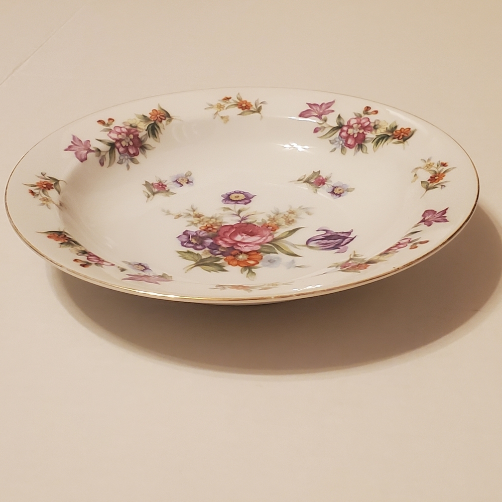 Harmony House Dresdania Plates - Picture 4 of 16